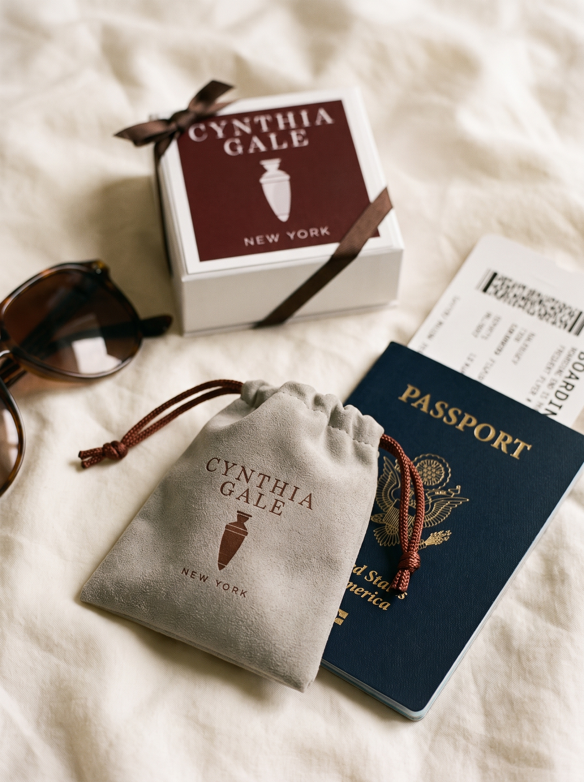 Cynthia Gale New York signature packaging - travel still life (mobile)